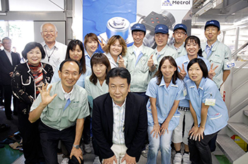 枝野経済産業大臣がメトロールのセンサー工場を視察されました！
