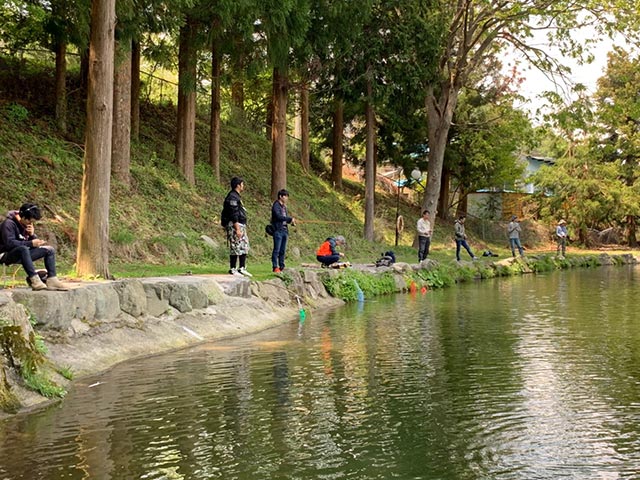 大自然でリフレッシュ！釣り大会を開催しました