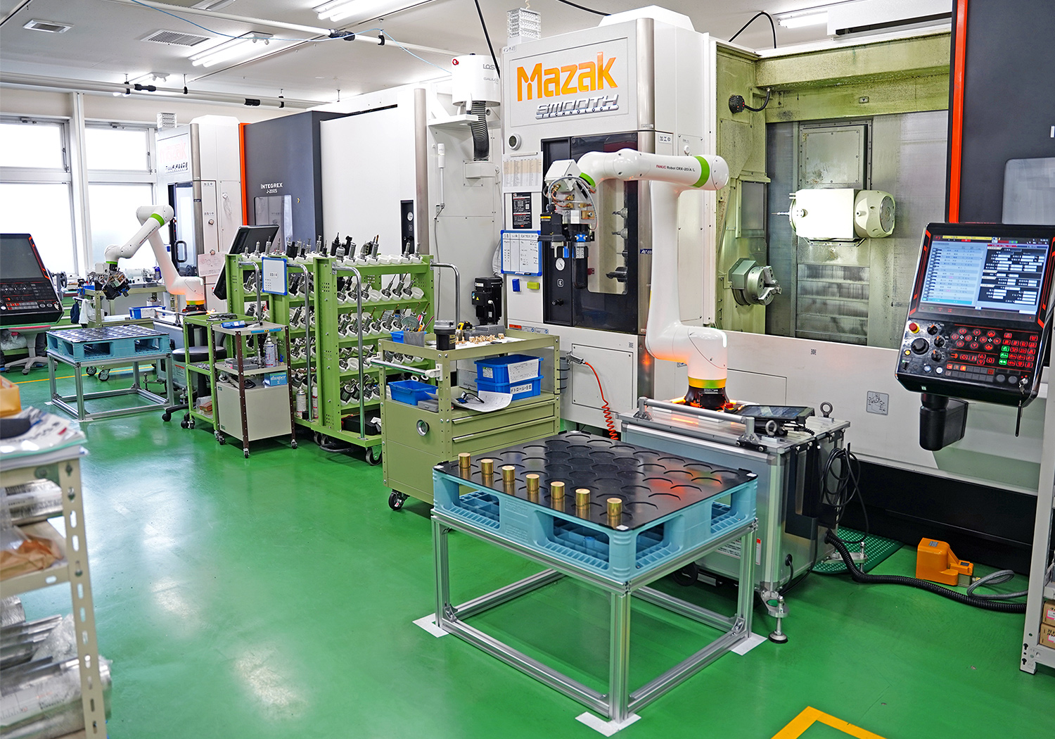 協働ロボットを導入したマシニング センタ