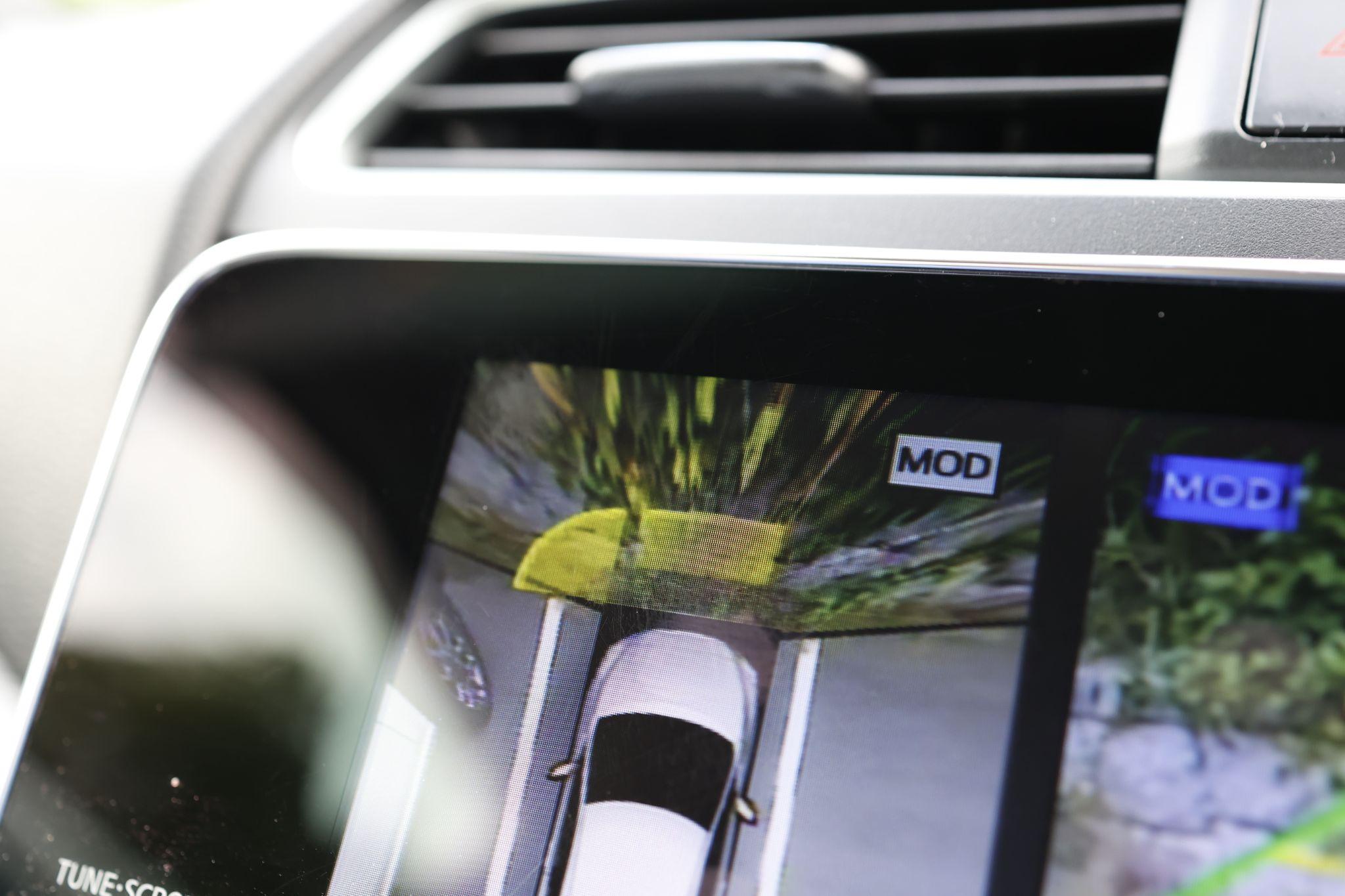 超音波センサで障害物検出をドライバーに知らせるADAS