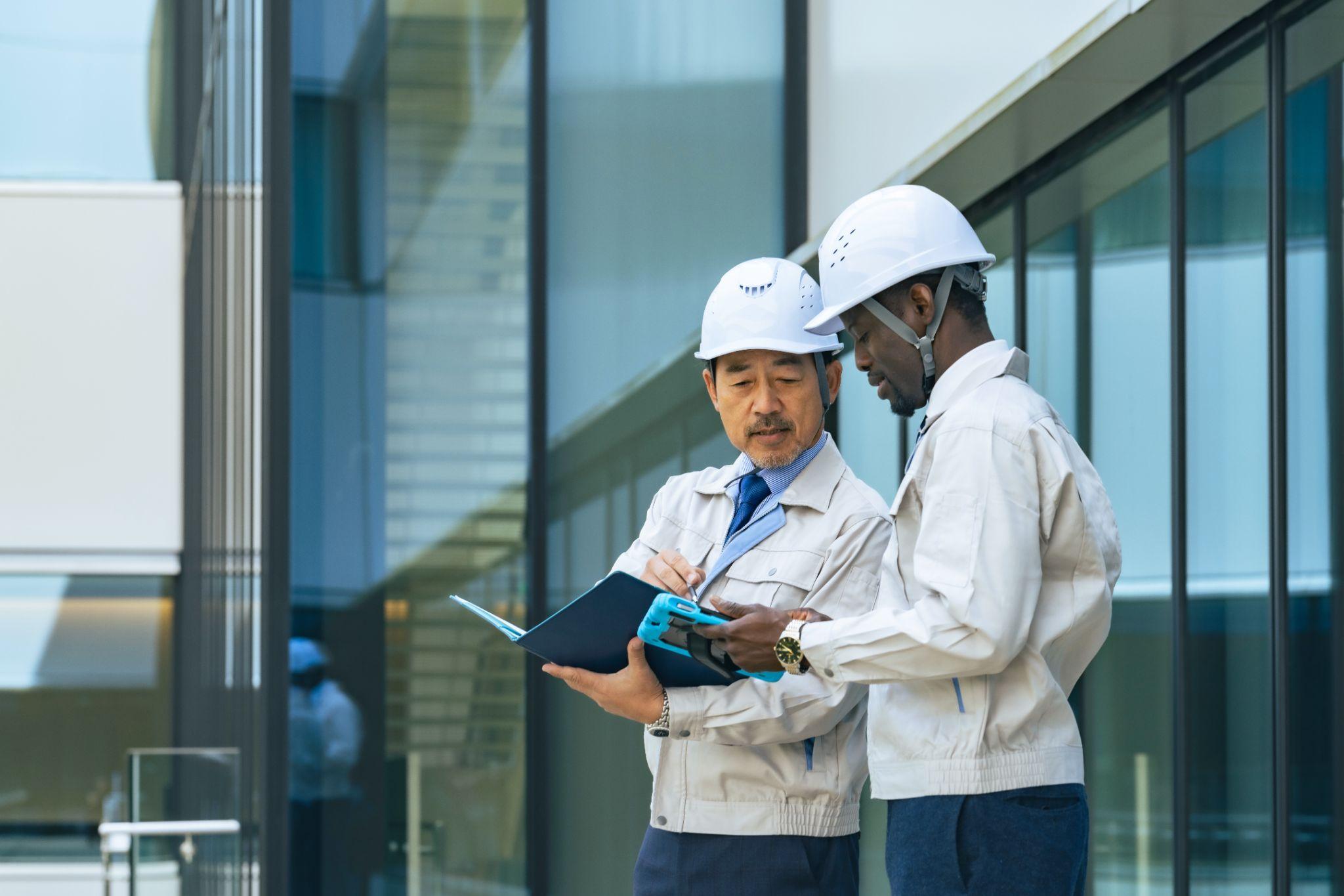 海外工場で働く従業員