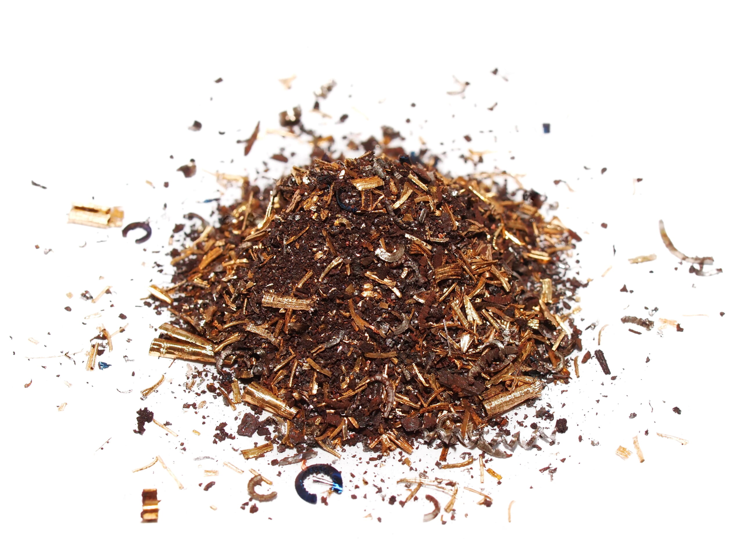 短い破片状の切粉 